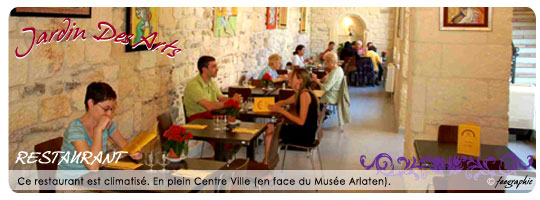 Restaurant-jardin-des-arts--arles-01